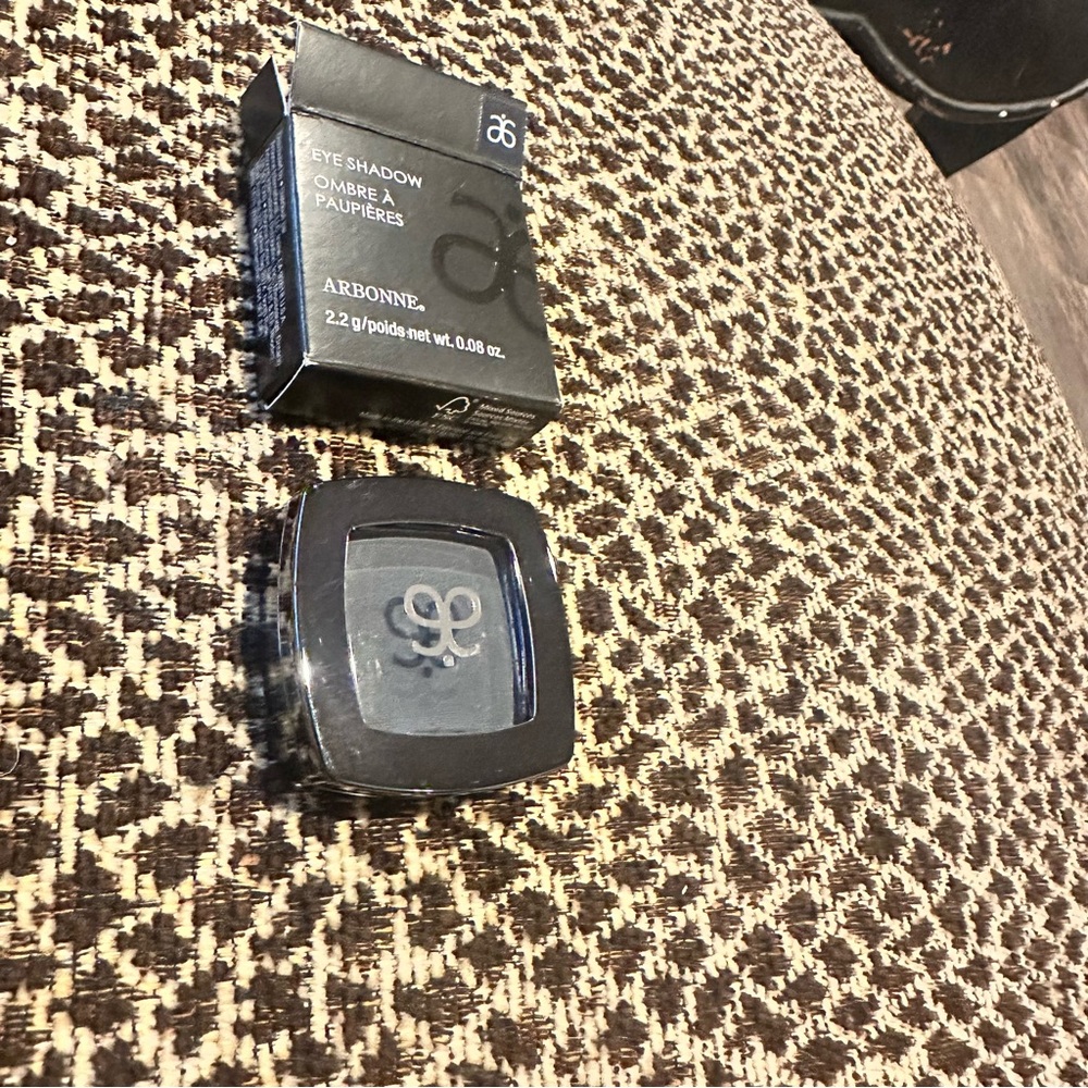 Arbonne Eye Shadow Midnight NWT